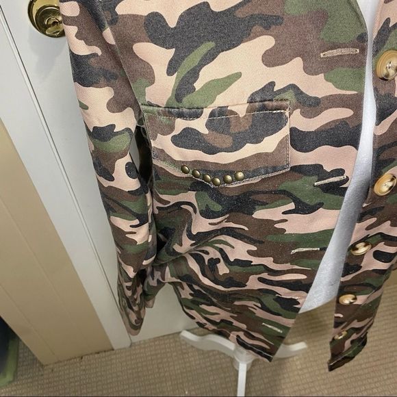 Mimi Chica Camo Jacket - Picture 6 of 6
